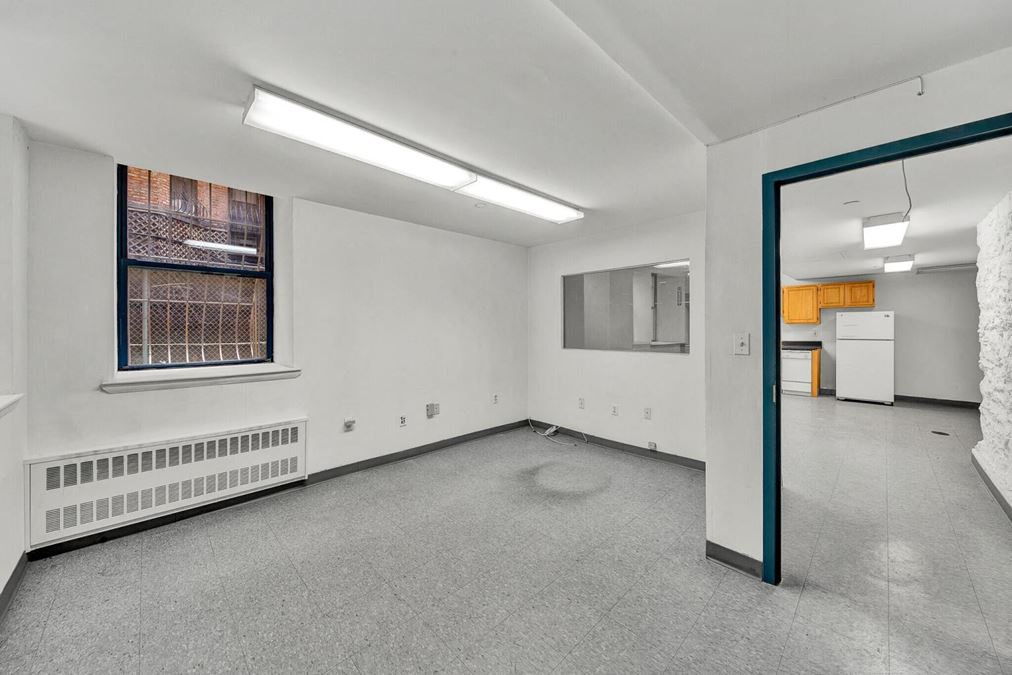 218 W 113th St