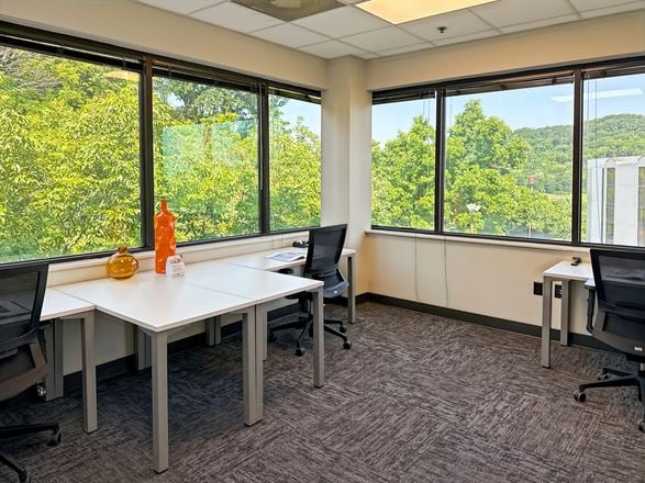 Regus - Brentwood - Summit View Drive