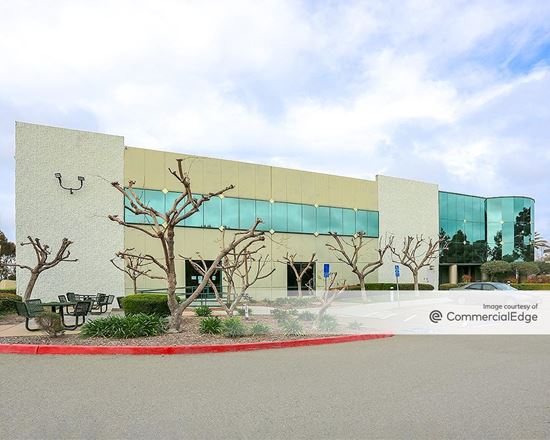 Carlsbad Oaks East