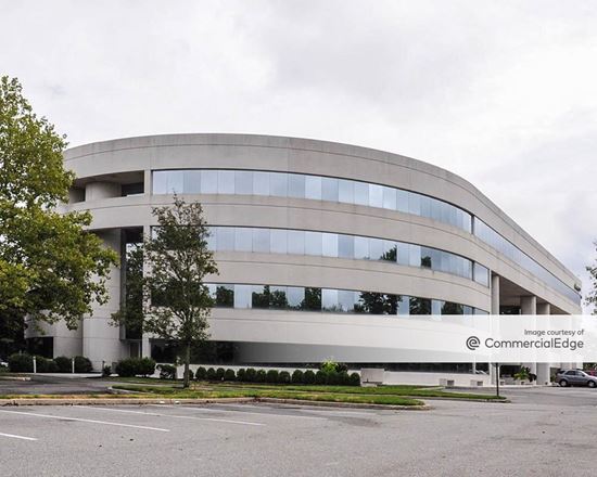 395 North Service Road