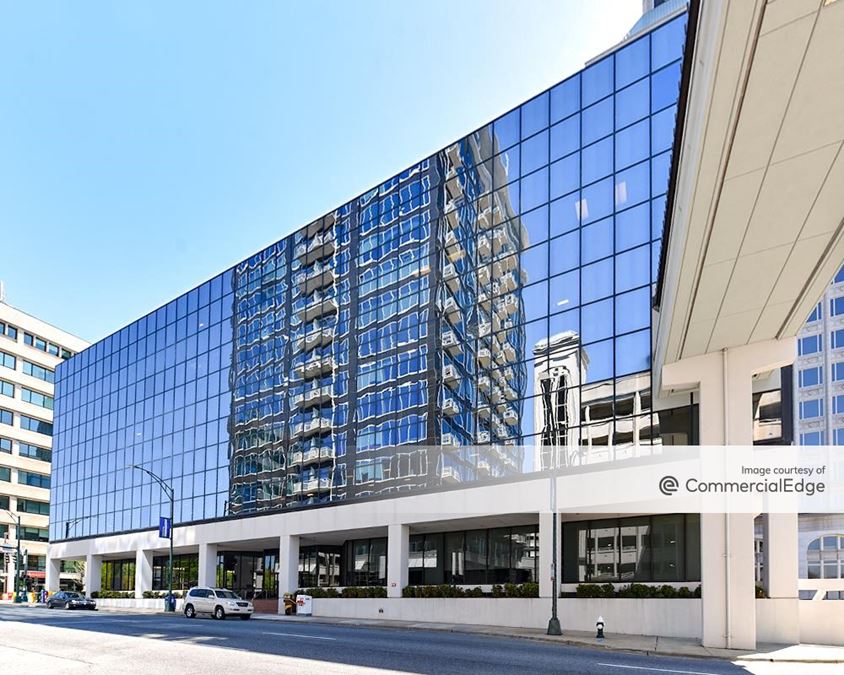 Bank of America Building 101 West Friendly Avenue Office Building