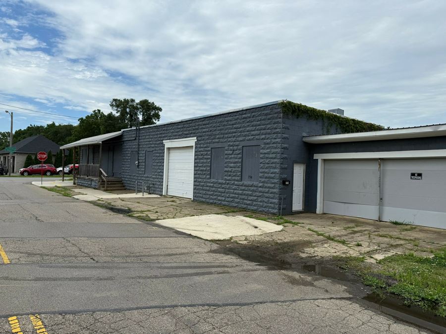 774 Hudson Ave