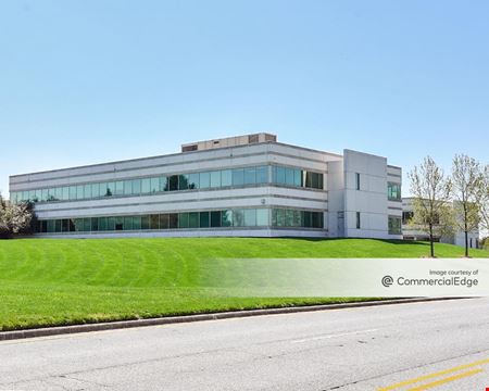 Photo of commercial space at 4050 Premier Dr in High Point
