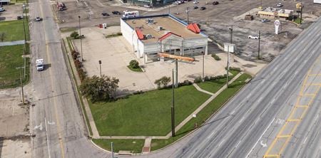 Retail space for Sale at 1513 S Valley Mills Dr in Waco