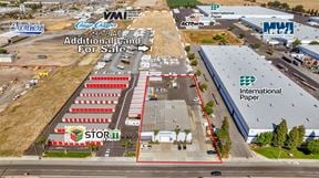 Freestanding Heavy Industrial Building w/ Office/Showroom on ±1.15 AC