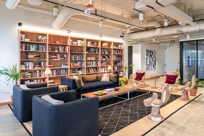 WeWork - 400 Capitol Mall