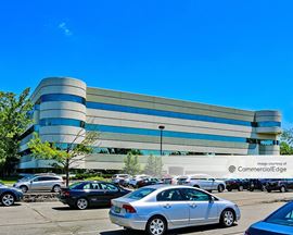 280 Corporate Center - 5 Becker Farm Road