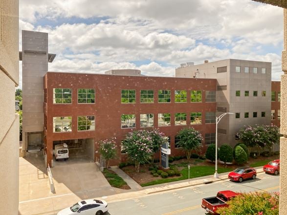 Regus - Burlington - S Main St