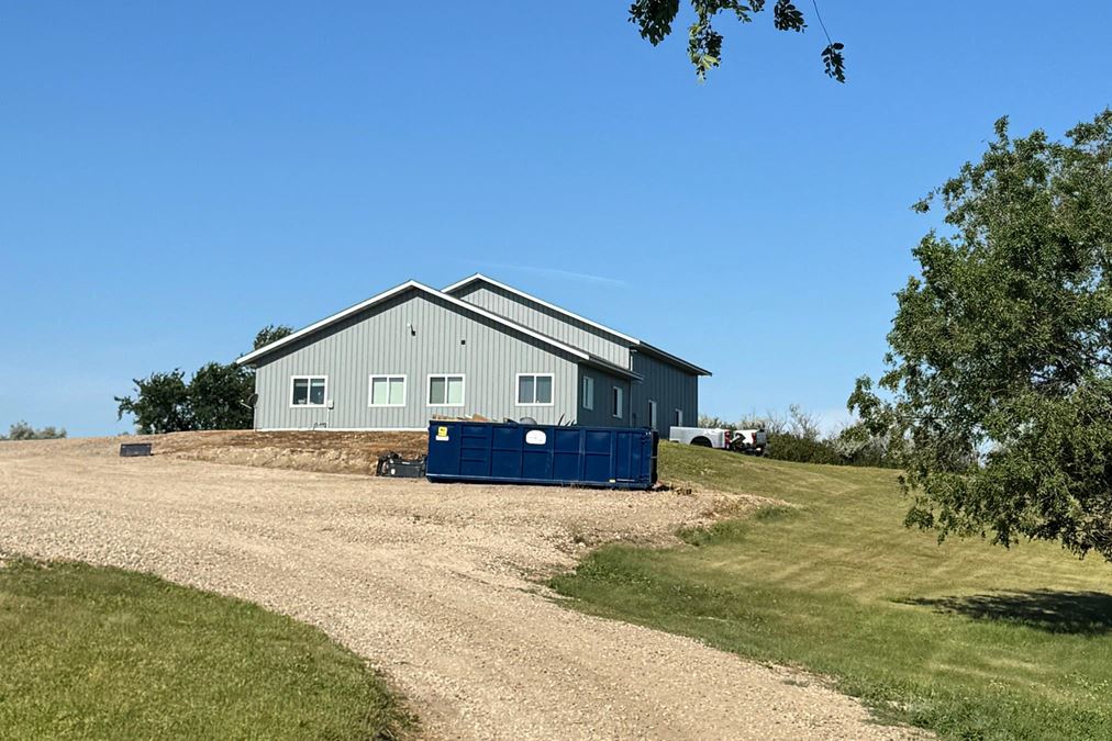 7,106 +/- SF  Industrial Flex on 10 +/- AC