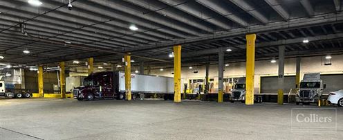 Divisible Rail-Served Warehouse Up to ±150,000 SF