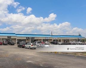 Pflugerville Plaza