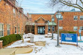 6902 Chicago Rd