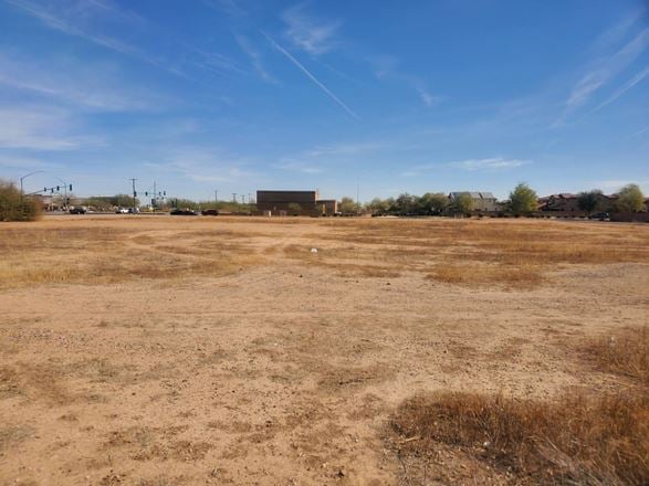 3.4 Acres for Office For Sale in Casa Grande