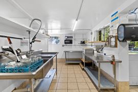 Fully Equipped Second-Generation Restaurant For Sale • High Traffic • Prime Huntsville Location
