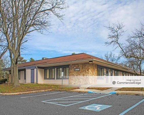 Greentree Executive Campus - 2001-2003 Lincoln Drive West
