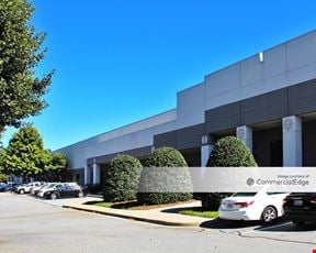 Peachtree Industrial Center - 1200 Northbrook Pkwy - Suwanee