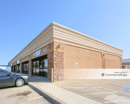 Parkway Business Center - Grand Prairie