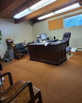 3,044+/- SF Office/Retail Building