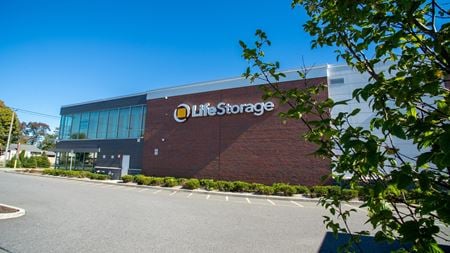 Photo of commercial space at 1251 Deer Park Avenue in North Babylon