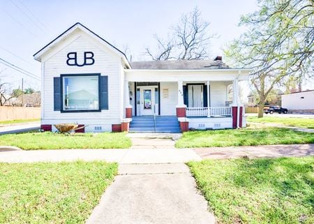 Retail space for Rent at 318 E Washington Ave in Navasota