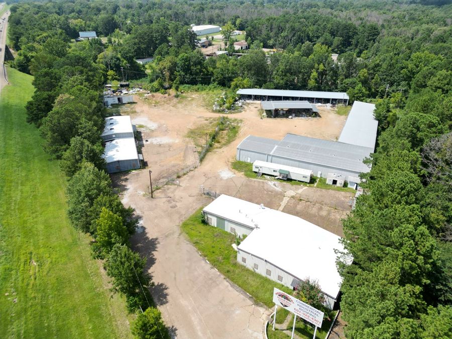 Industrial Facility on ±4.91 Acres - Interstate Frontage