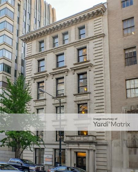Commercial space for Rent at 722 12th Street NW in Washington