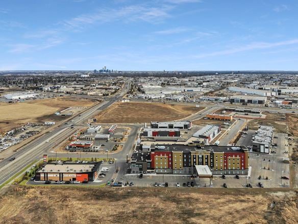 Mistatim Link Retail Bays
