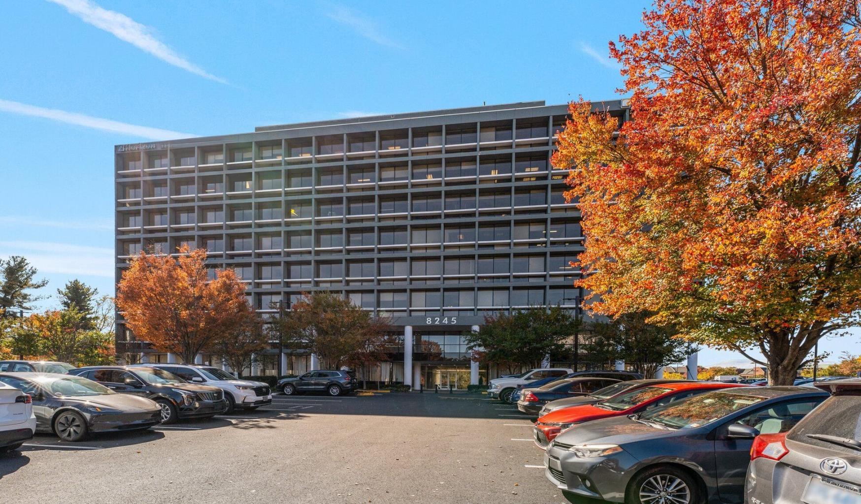 1,379 SF Office Space in Vienna, VA Photo