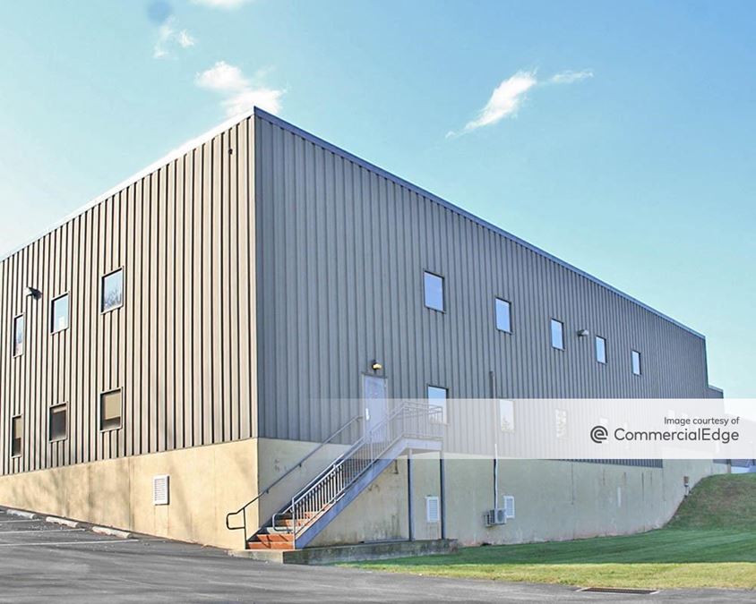 774 Limekiln Road 774 Limekiln Road Office Building