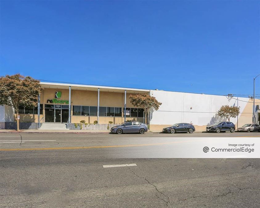 13051 Saticoy Street, North Hollywood Industrial Space For Lease