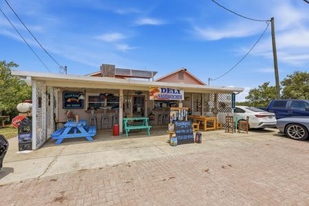 Retail space for Sale at 505 3rd St in Cedar Key