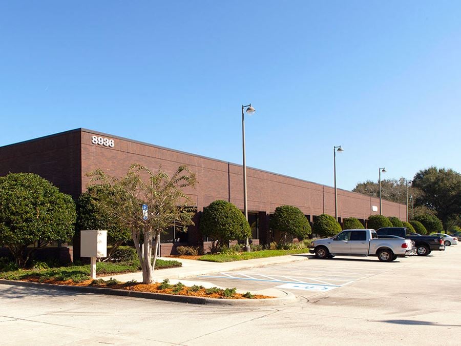 Lakepointe Business Park - 6