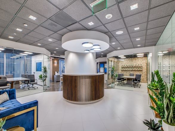 Lucid Private Offices - Downtown Houston Main Street