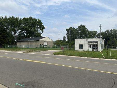 Commercial space for Sale at 29820 W Nine Mile Rd in Farmington Hills