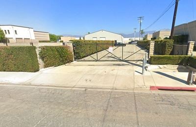 1335 E Grand Ave