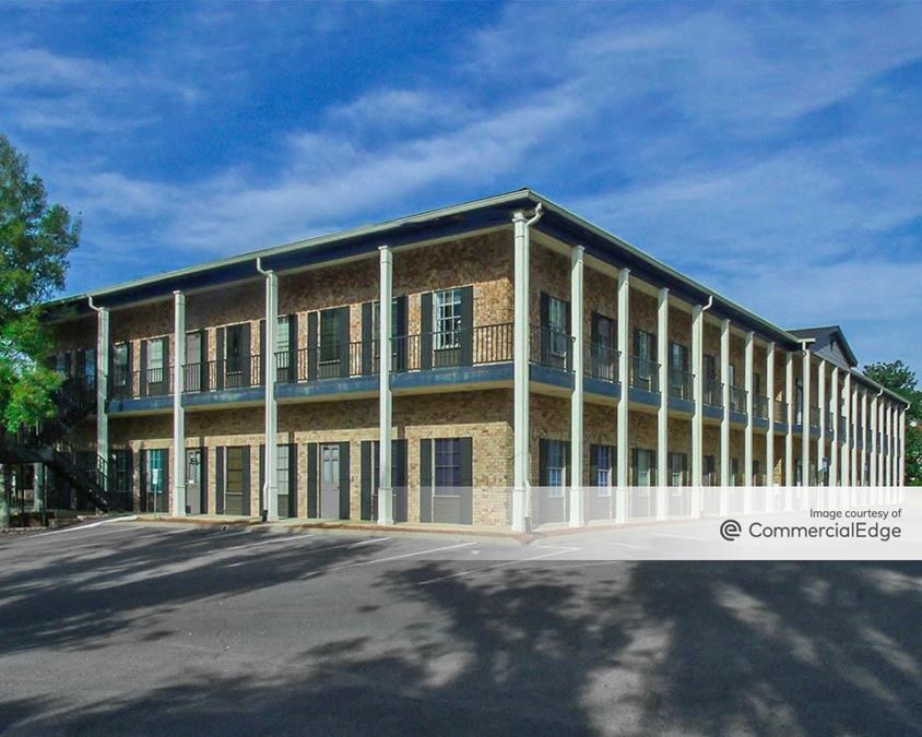 Monticello Square 1018 Thomasville Road Office Building