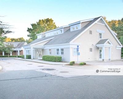 Old Lyme Marketplace
