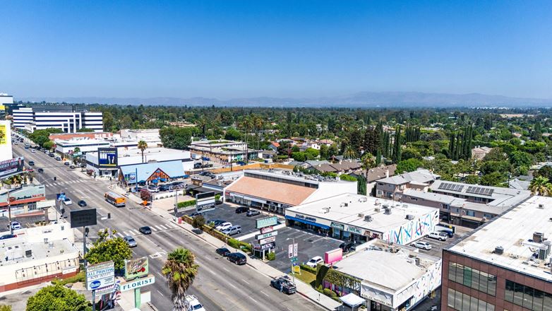 Ventura Blvd Retail Shop Space