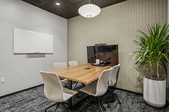 Industrious - Tower 49® by