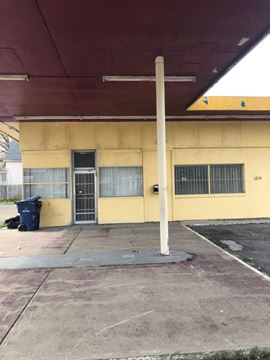 1219 E. Delavan Ave - Former Gas Station