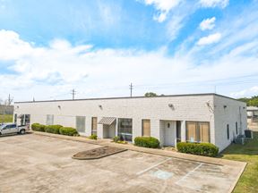 ±8,730 SF Office Warehouse Suite in Quiet Industrial Park