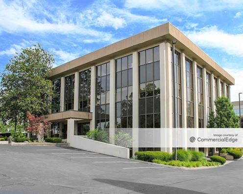 CBank Office Park - 8035 & 8041 Hosbrook Road