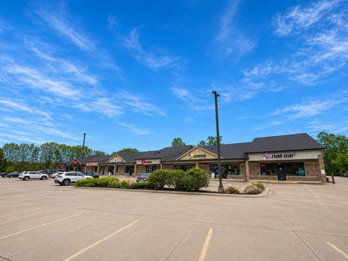2,100 Sq. Ft. Available in Woodland Plaza