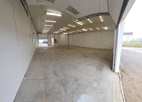 1,200 sqft industrial warehouse for rent in Gloucester