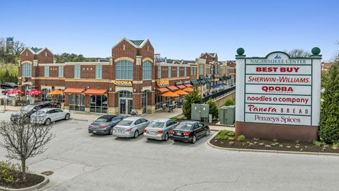 Shoppes at Nagawaukee