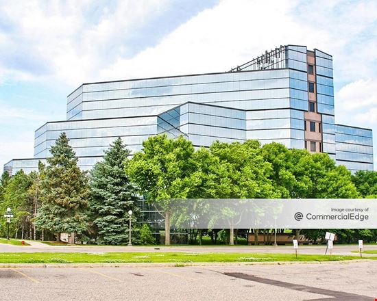 River Park Plaza