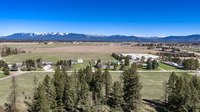 3796 Highway 2 E