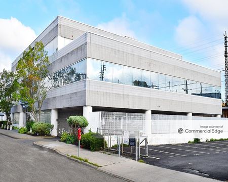 Commercial space for Rent at 50 West Hawthorne Avenue in Valley Stream