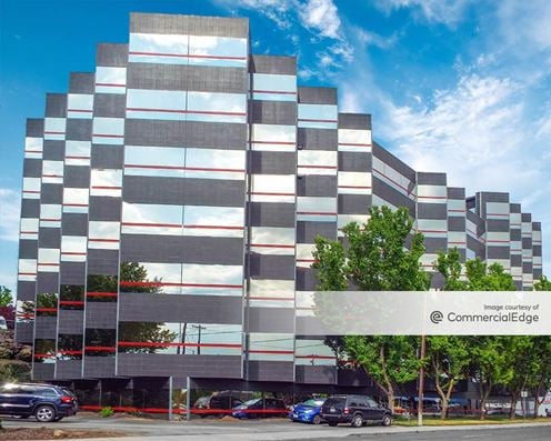Rock Pointe Corporate Center - Rock Pointe Tower