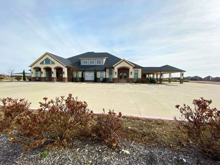 Office Building/Funeral Home - Red Oak